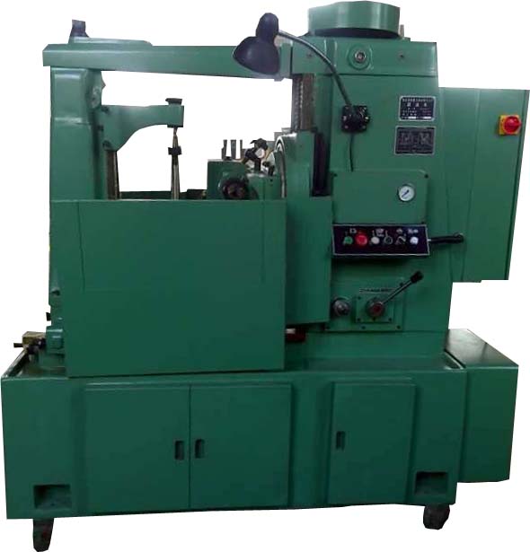 Gear Hobbing Machine